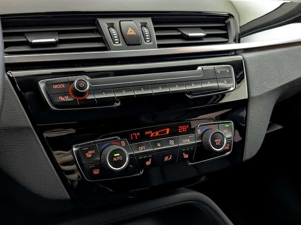 BMW X1 18i sDrive, 2017 Фото №17