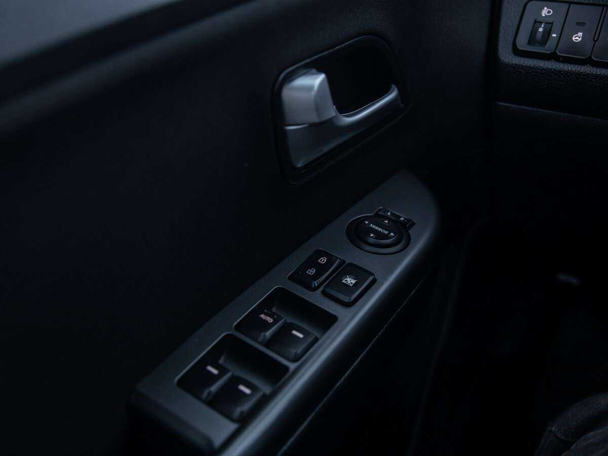 Kia Rio, 2017 Фото №17