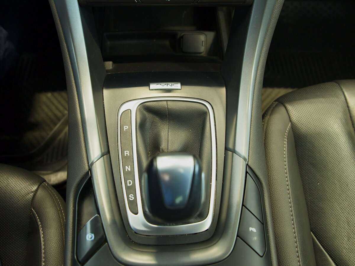 Ford Mondeo, 2017 Фото №10