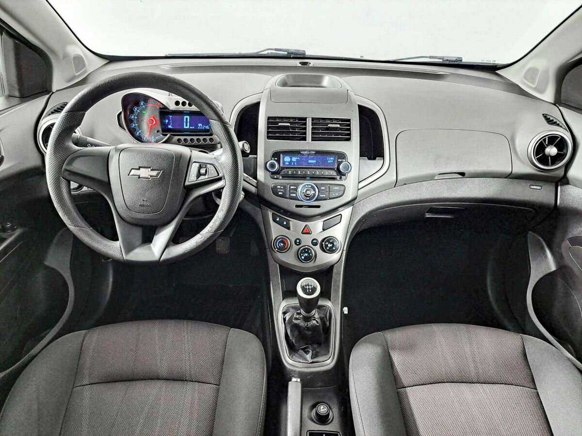 Chevrolet Aveo, 2012 Фото №12