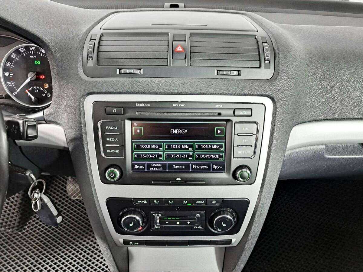 Skoda Octavia, 2012 Фото №12