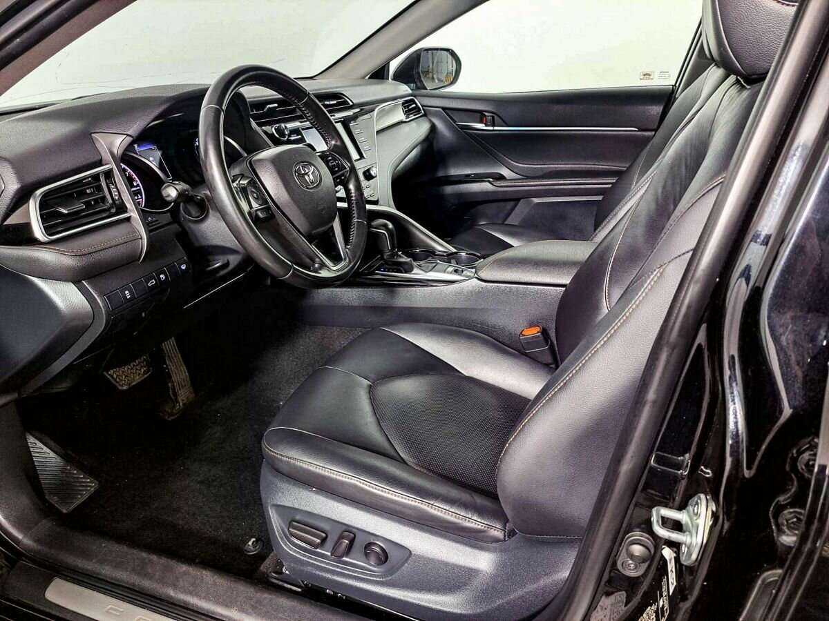 Toyota Camry, 2018 Фото №14