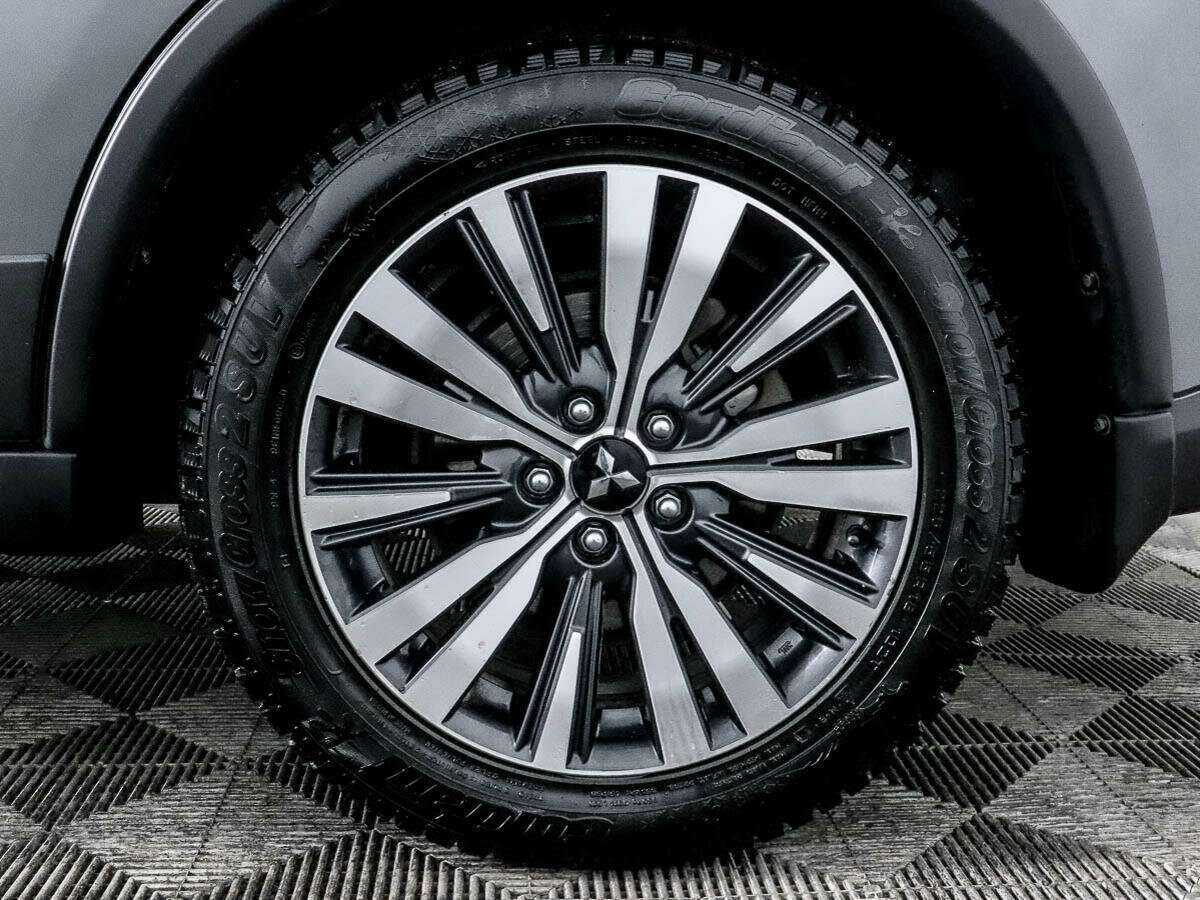 Mitsubishi Outlander, 2021 Фото №12