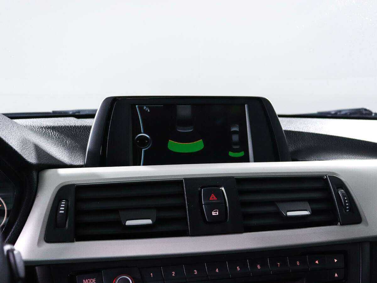 BMW 3 серии 316i, 2013 Фото №12