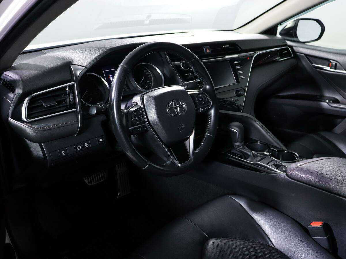 Toyota Camry, 2019 Фото №12