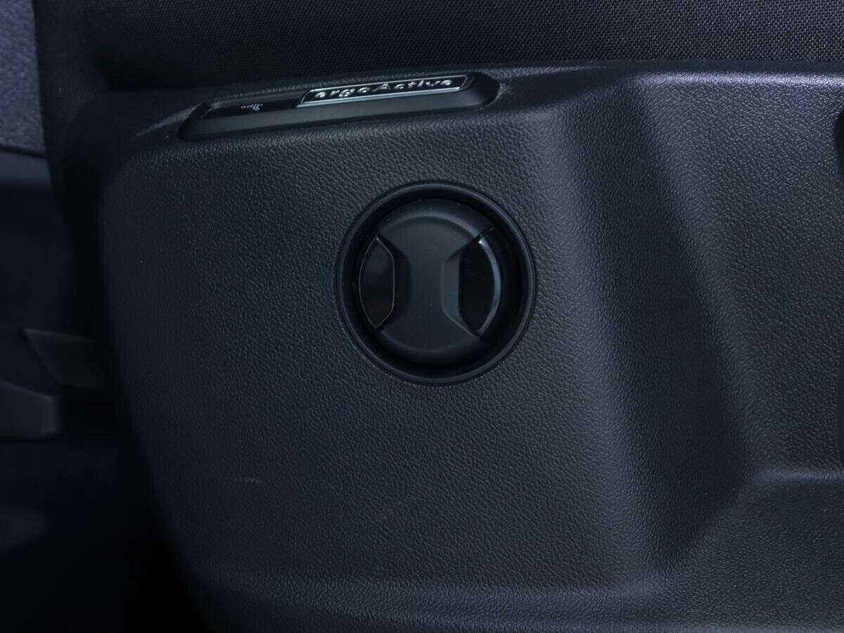 Volkswagen Tiguan, 2019 Фото №13