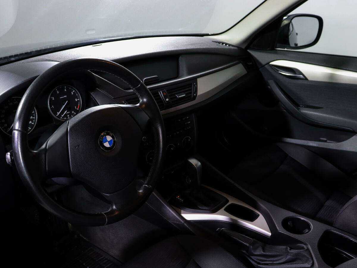 BMW X1 18i, 2012 Фото №12