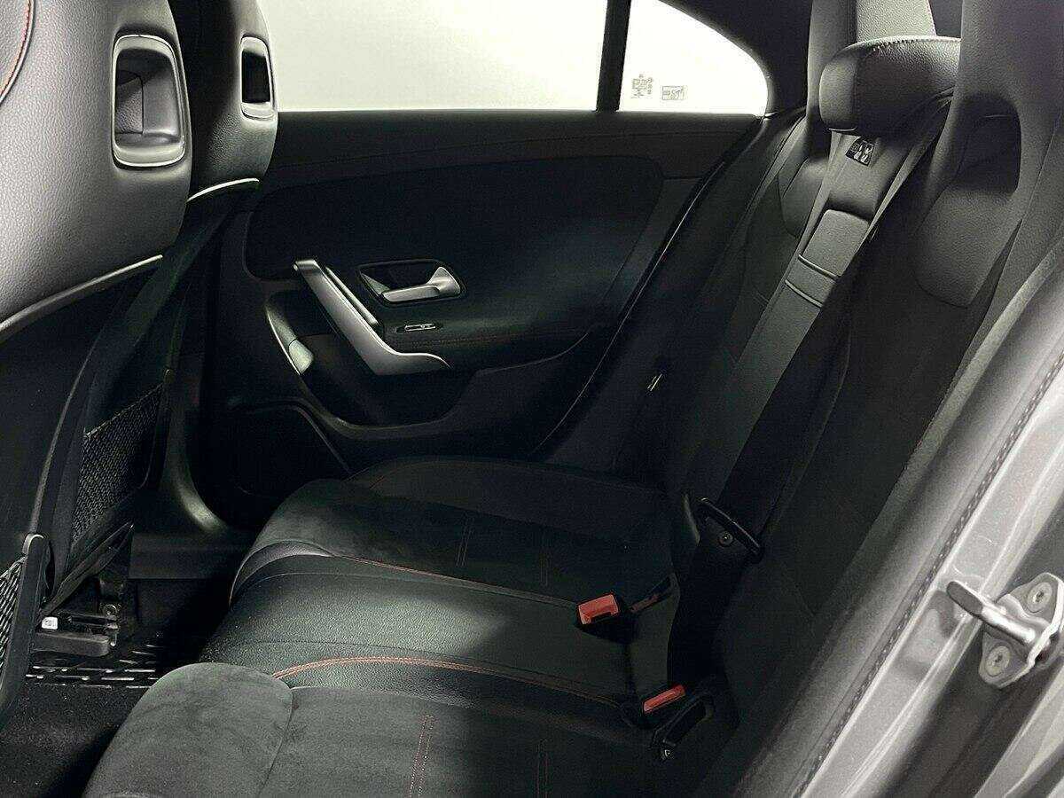 Mercedes-Benz CLA 200, 2021 Фото №11