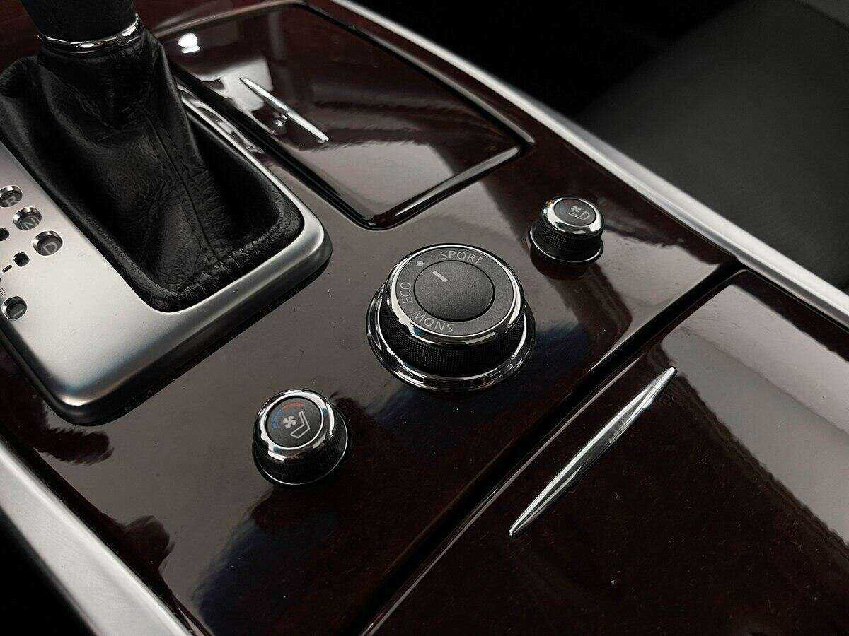 Infiniti Q70, 2016 Фото №14