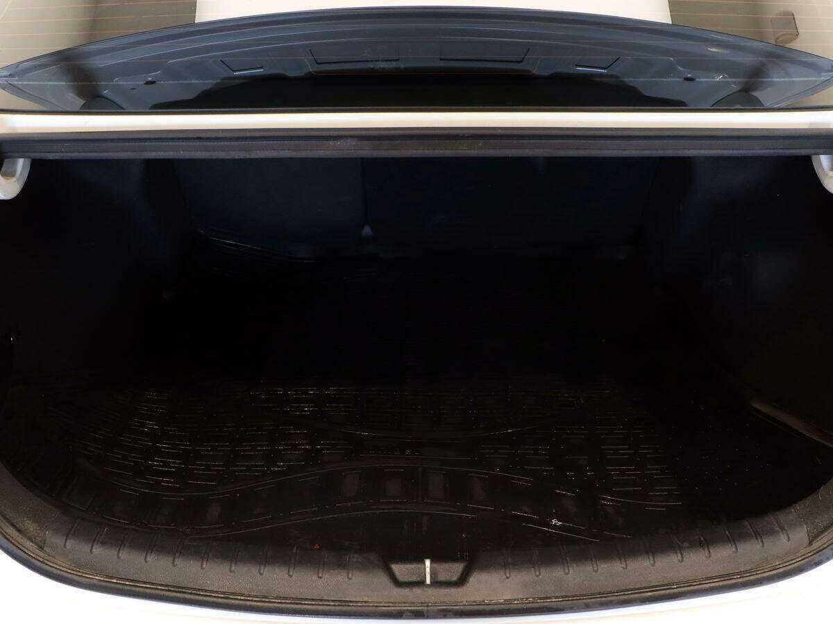 Kia Rio, 2018 Фото №10