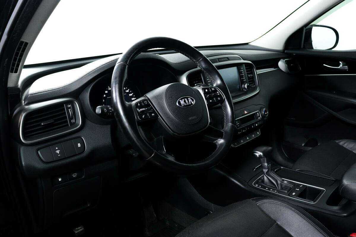 Kia Sorento, 2018 Фото №13
