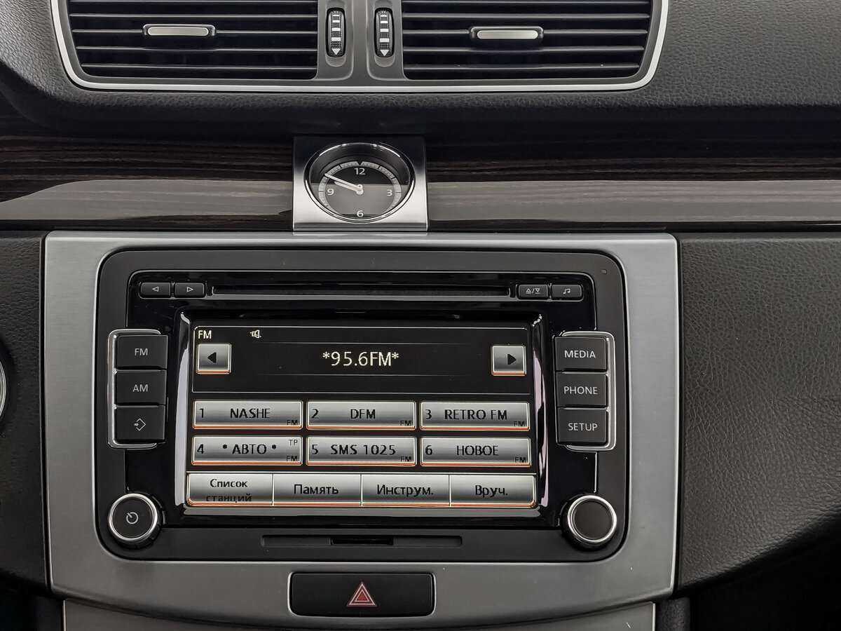 Volkswagen Passat CC, 2013 Фото №15