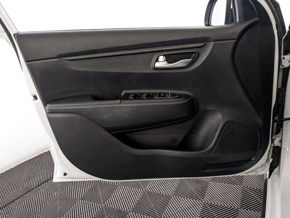 Kia Rio X-Line, 2019 Фото №19