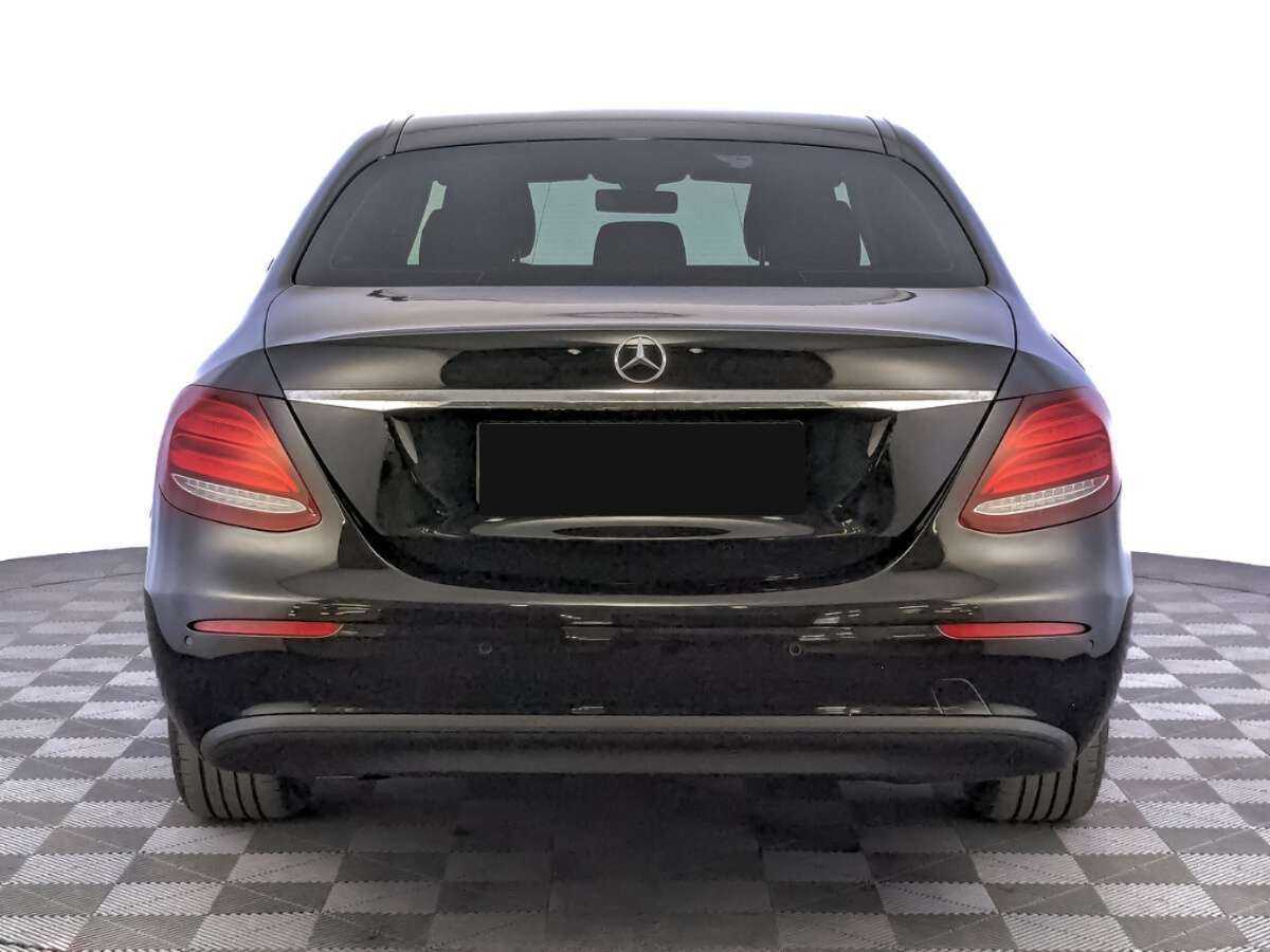 Mercedes-Benz E-Класс 200, 2018 Фото №6