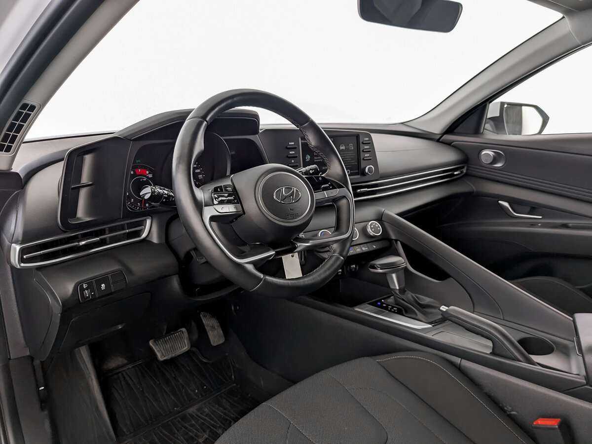 Hyundai Elantra, 2022 Фото №16