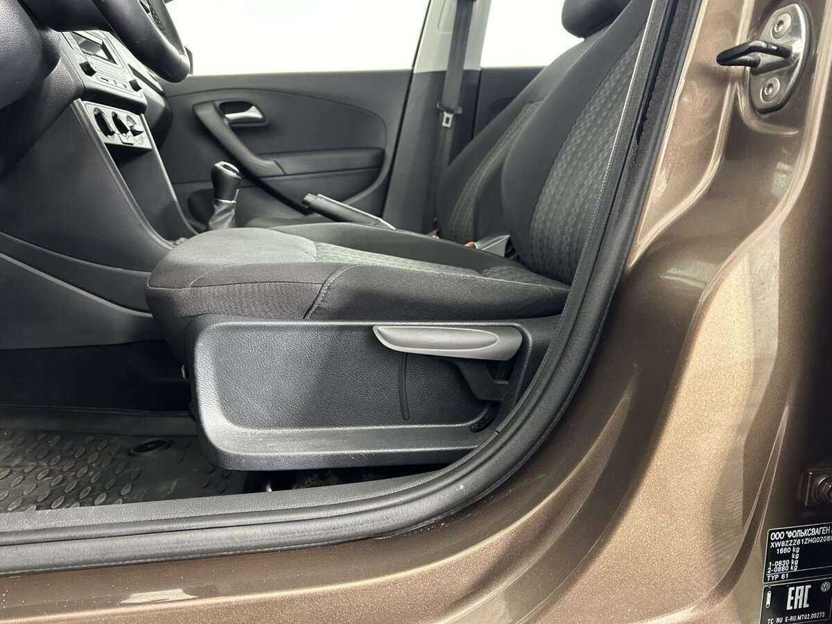 Volkswagen Polo, 2016 Фото №10