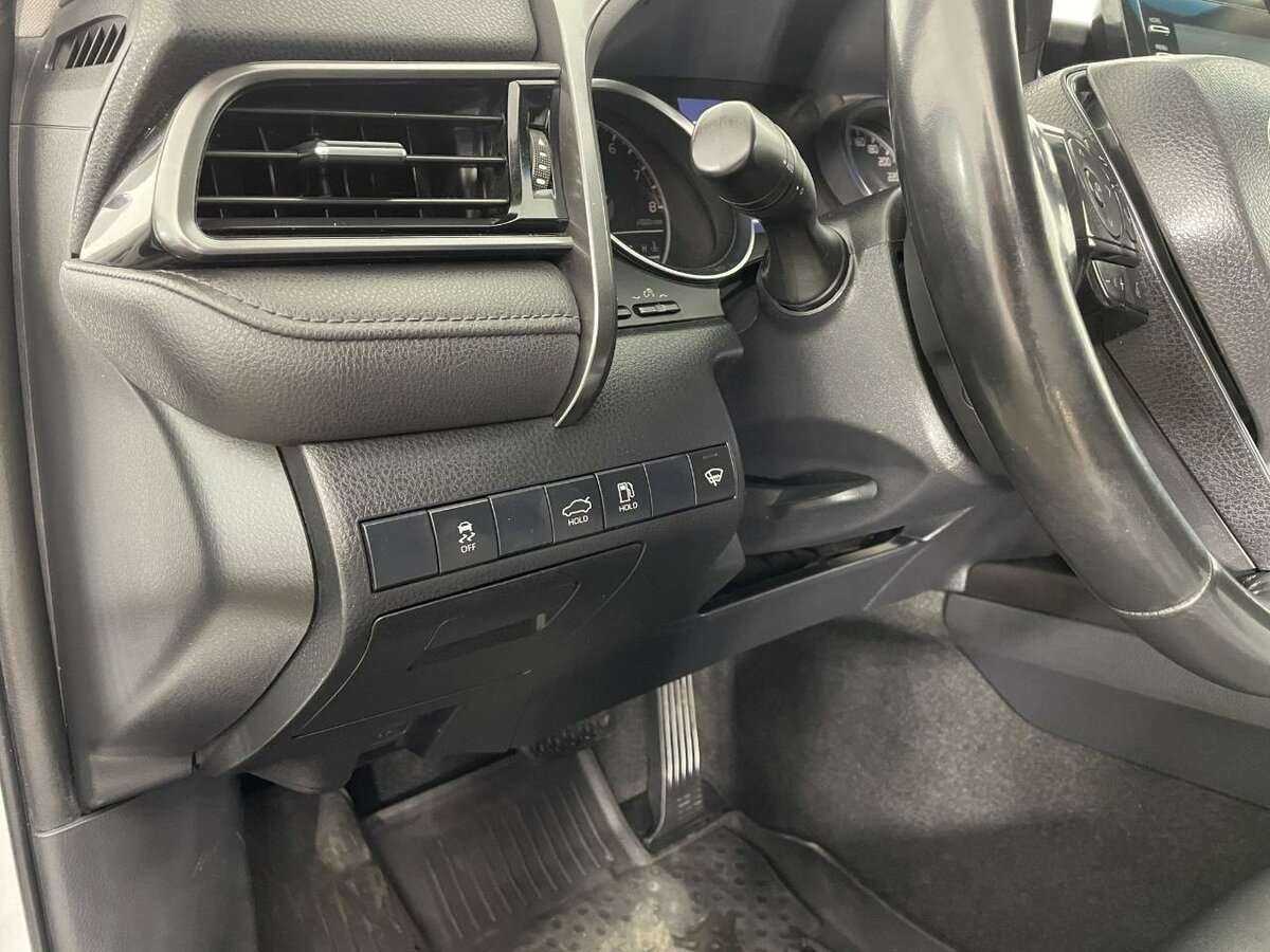 Toyota Camry, 2021 Фото №9