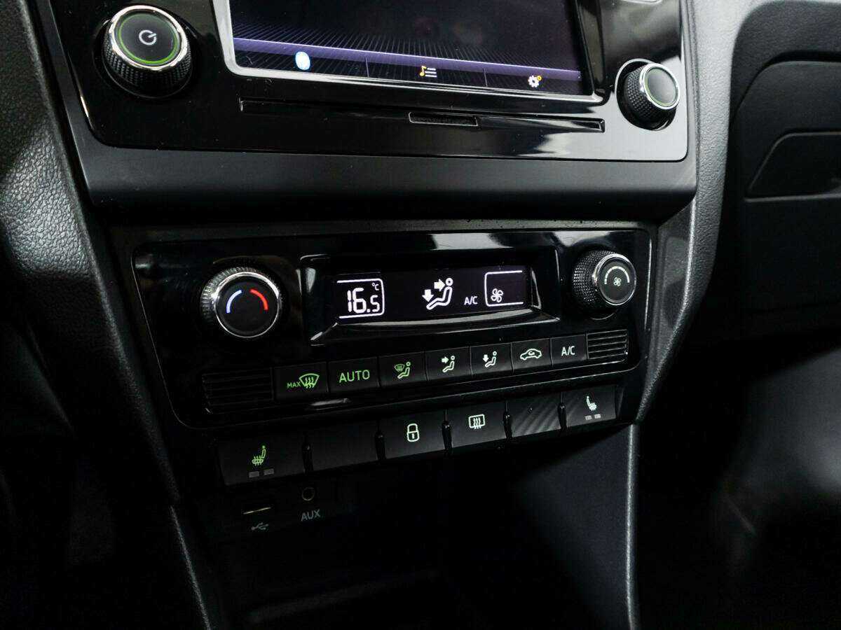 Skoda Rapid, 2017 Фото №16