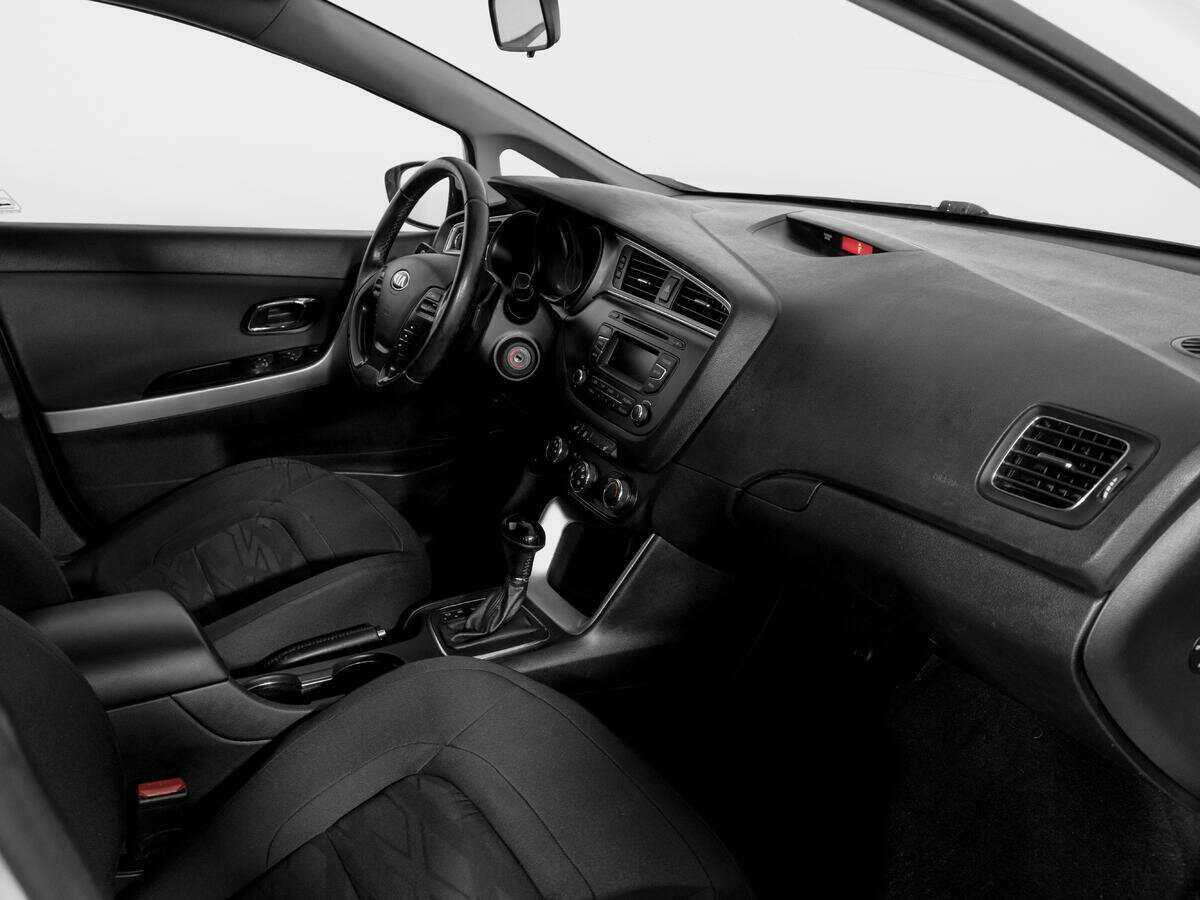 Kia Ceed, 2016 Фото №9