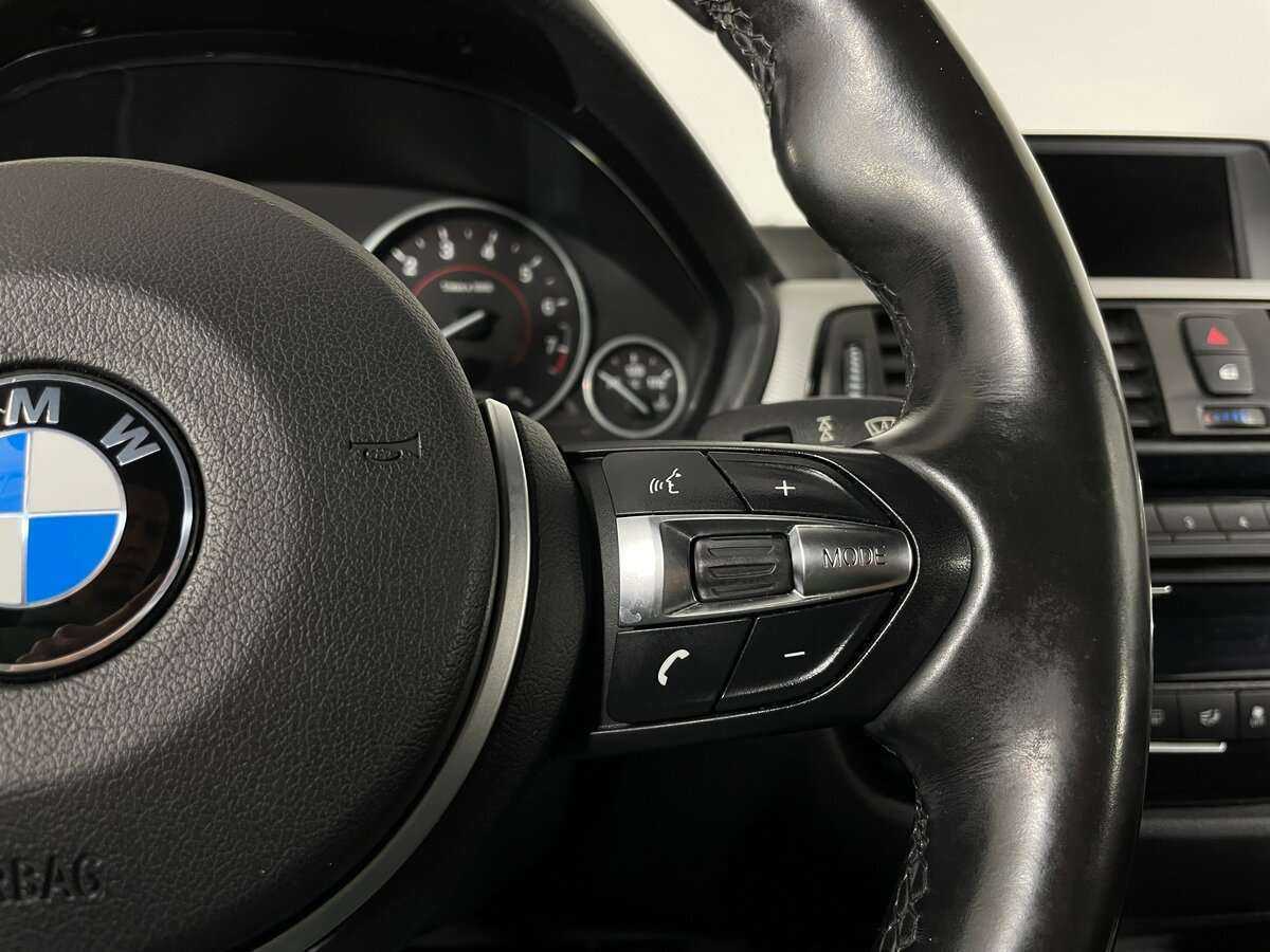 BMW 3 серии 320i xDrive, 2016 Фото №17