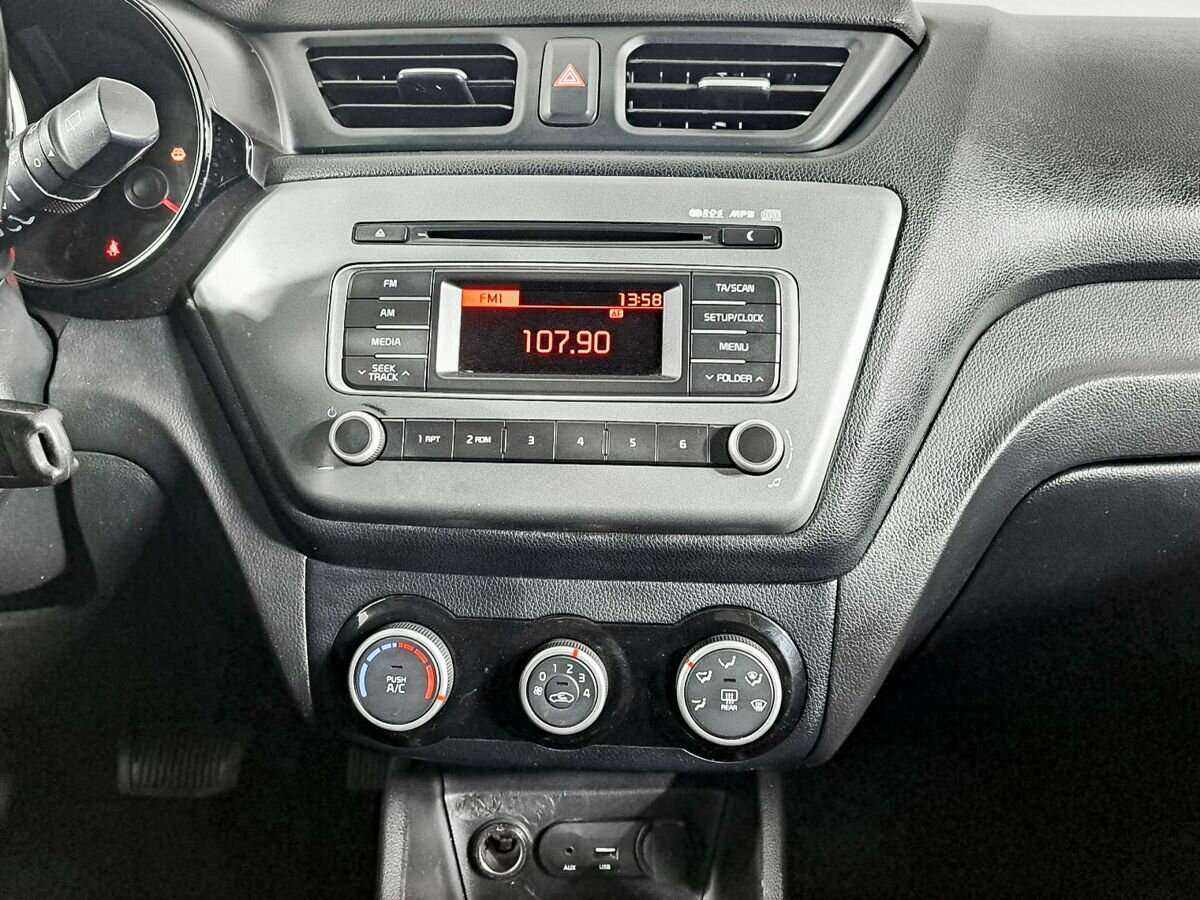 Kia Rio, 2015 Фото №12