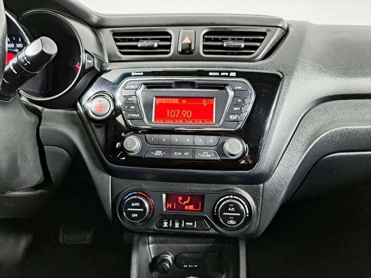 Kia Rio 6-speed, 2014 Фото №12
