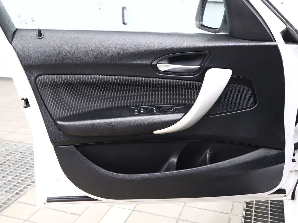 BMW 1 серии 118i, 2016 - 87 000 км. | Фото №8
