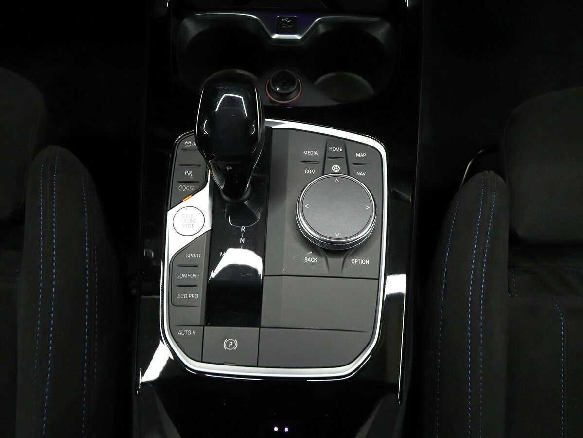 BMW 1 серии 120d xDrive, 2019 Фото №25