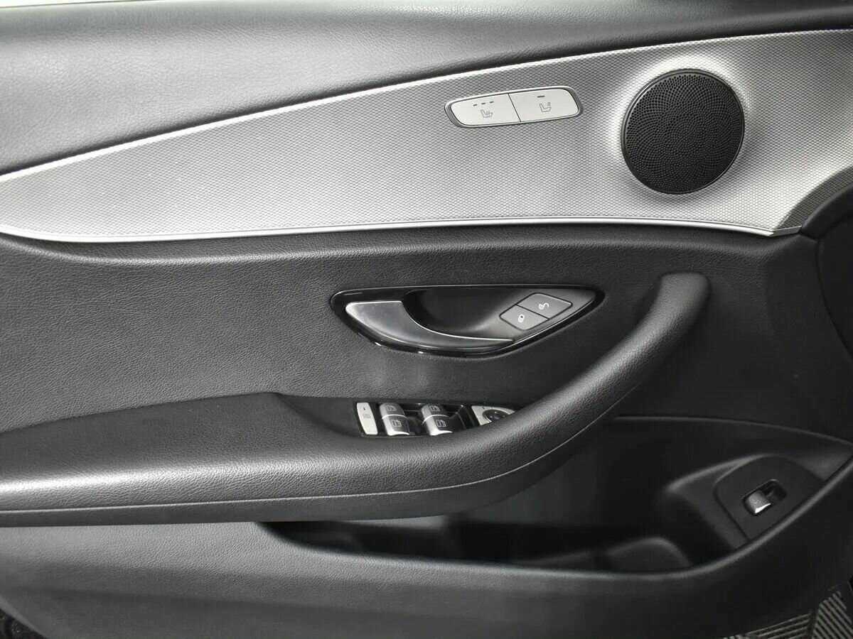 Mercedes-Benz E-Класс 200, 2018 Фото №17