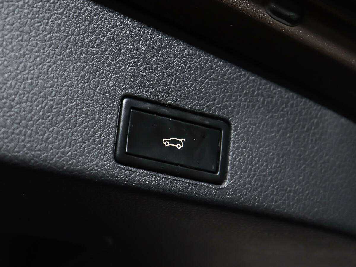 Volkswagen Touareg, 2013 Фото №17