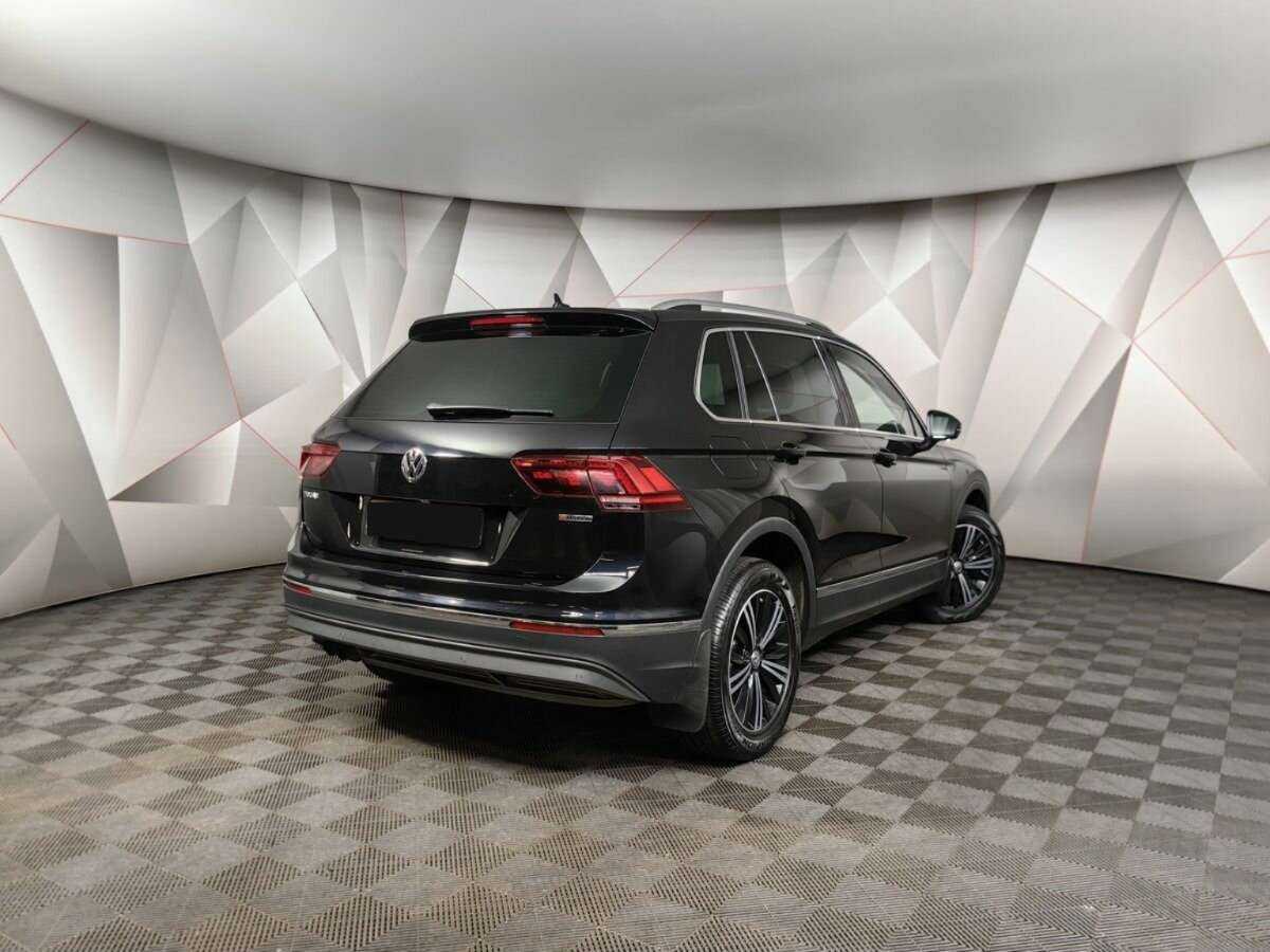 Volkswagen Tiguan, 2018 - 82 646 км. | Фото №2