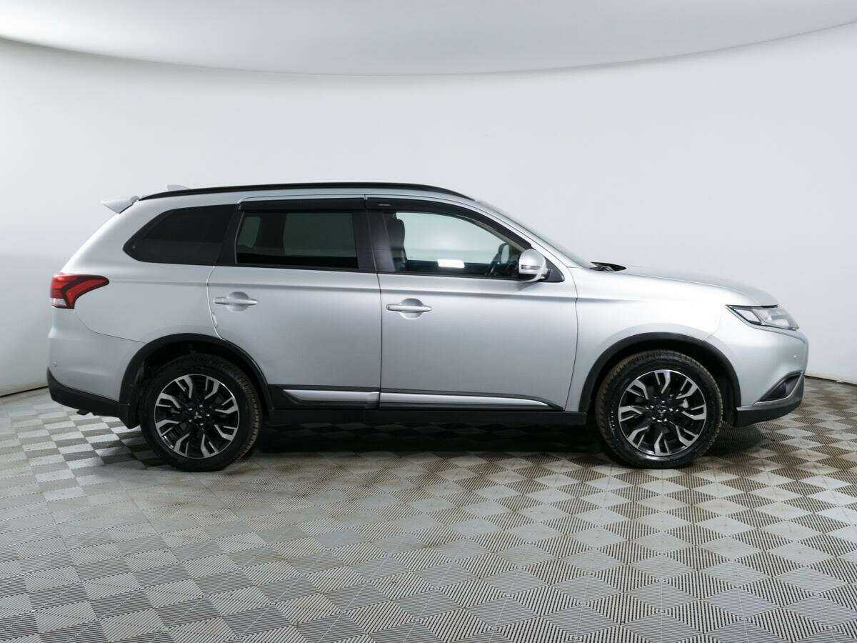 Mitsubishi Outlander, 2021 - 59 250 км. | Фото №4