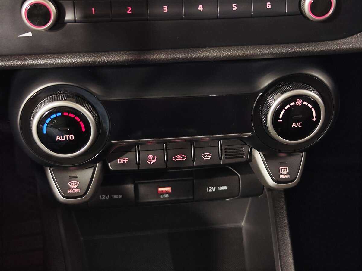 Kia Rio, 2021 Фото №14