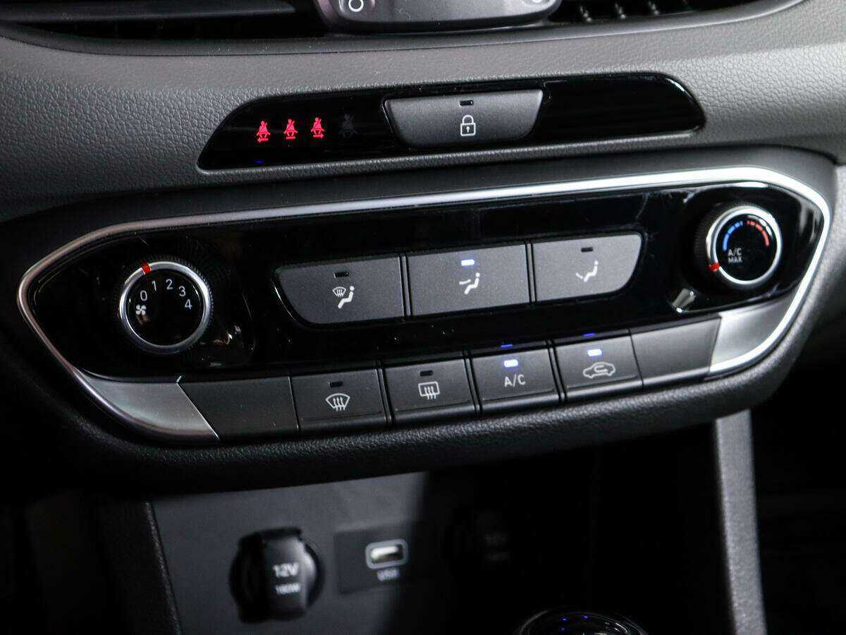 Hyundai i30, 2022 Фото №15