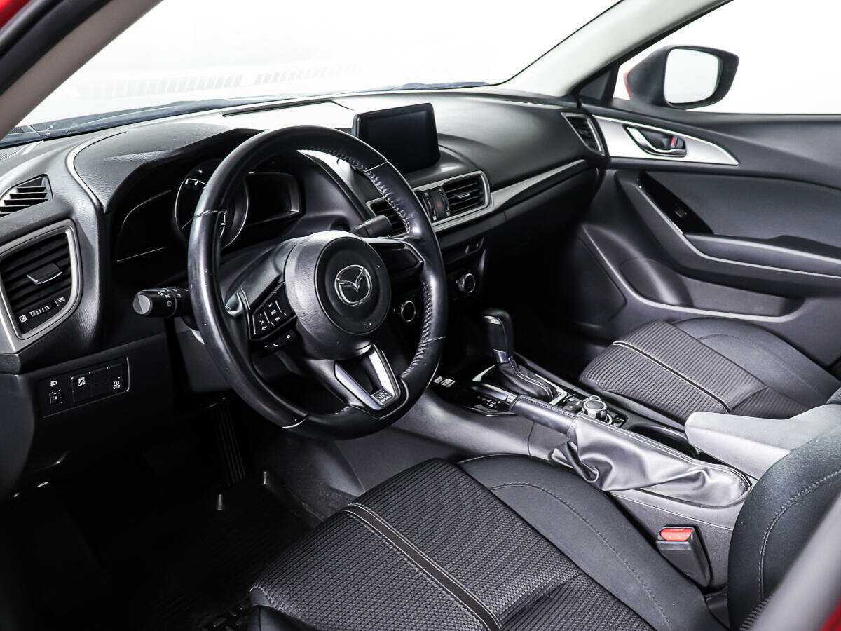 Mazda 3, 2018 Фото №15
