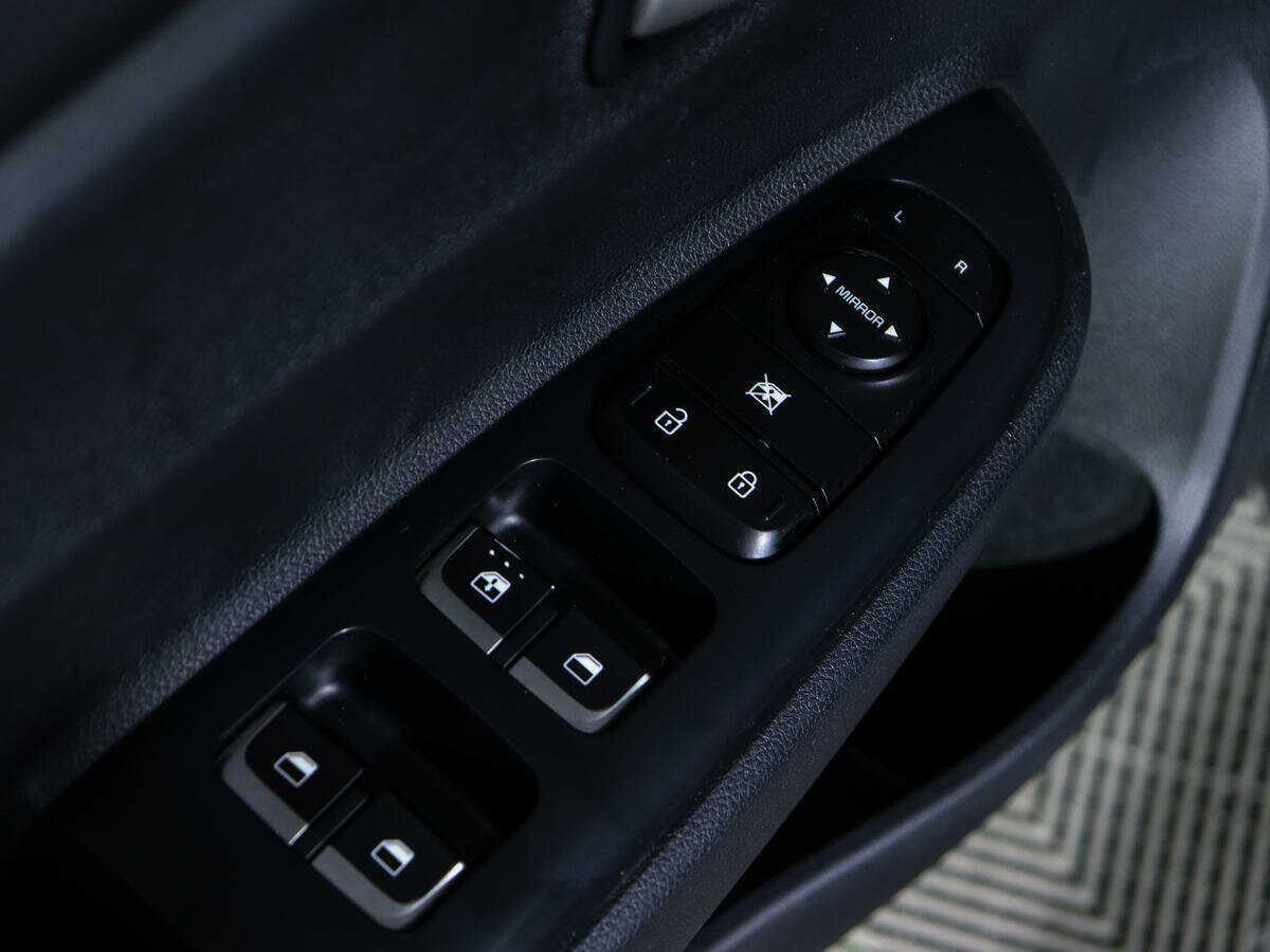 Kia Rio, 2019 Фото №14