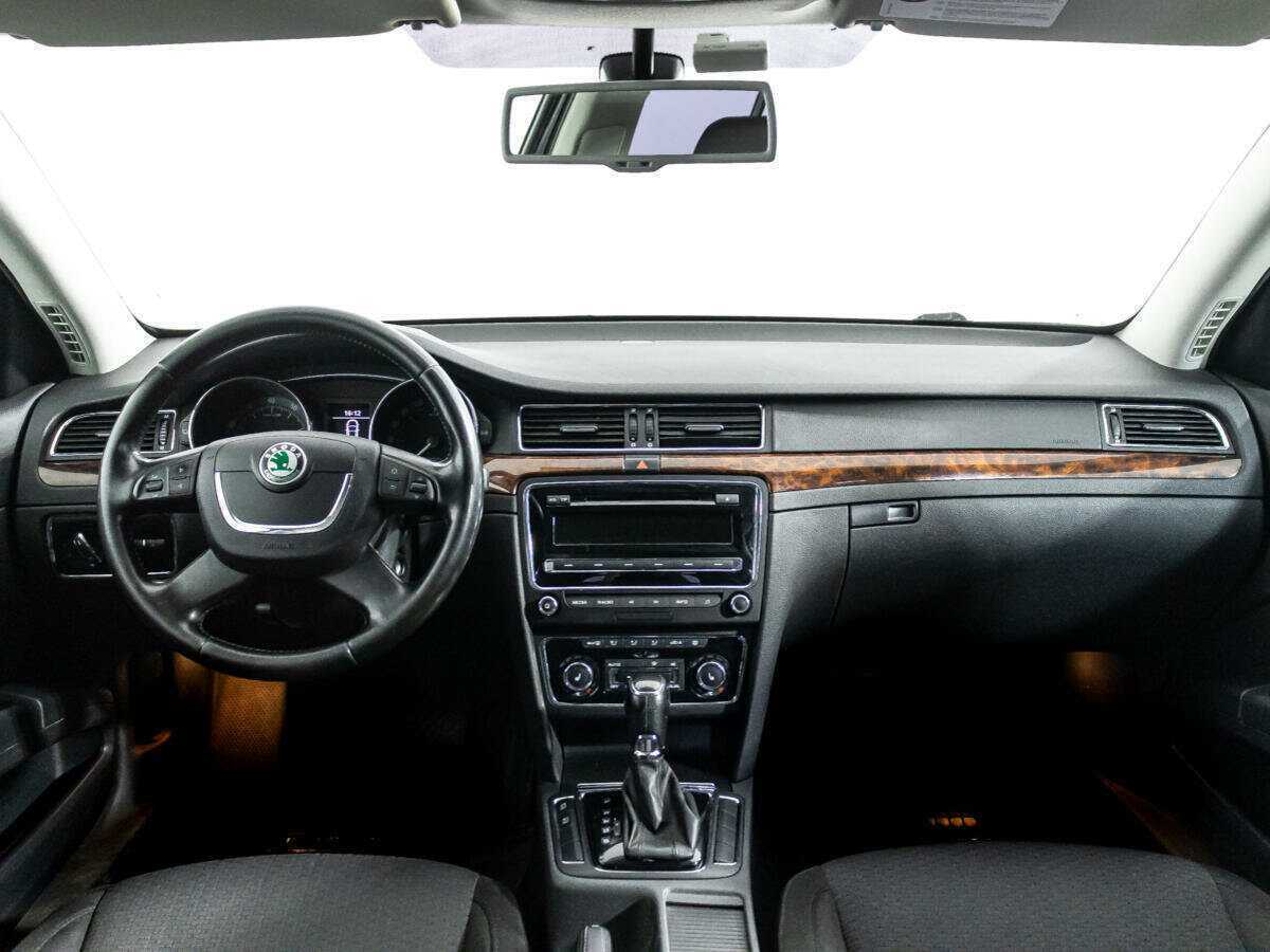 Skoda Superb, 2012 Фото №13
