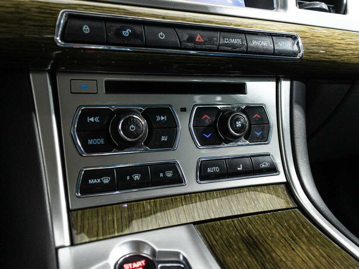 Jaguar XF, 2012 Фото №18