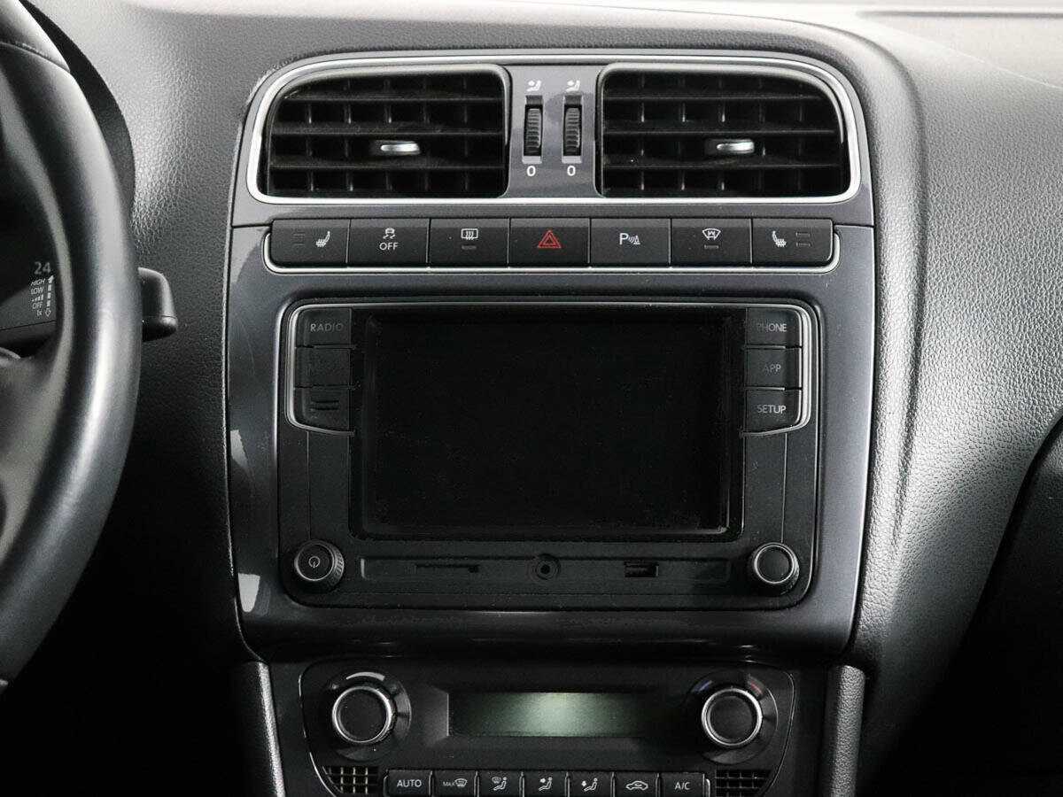 Volkswagen Polo, 2020 Фото №12