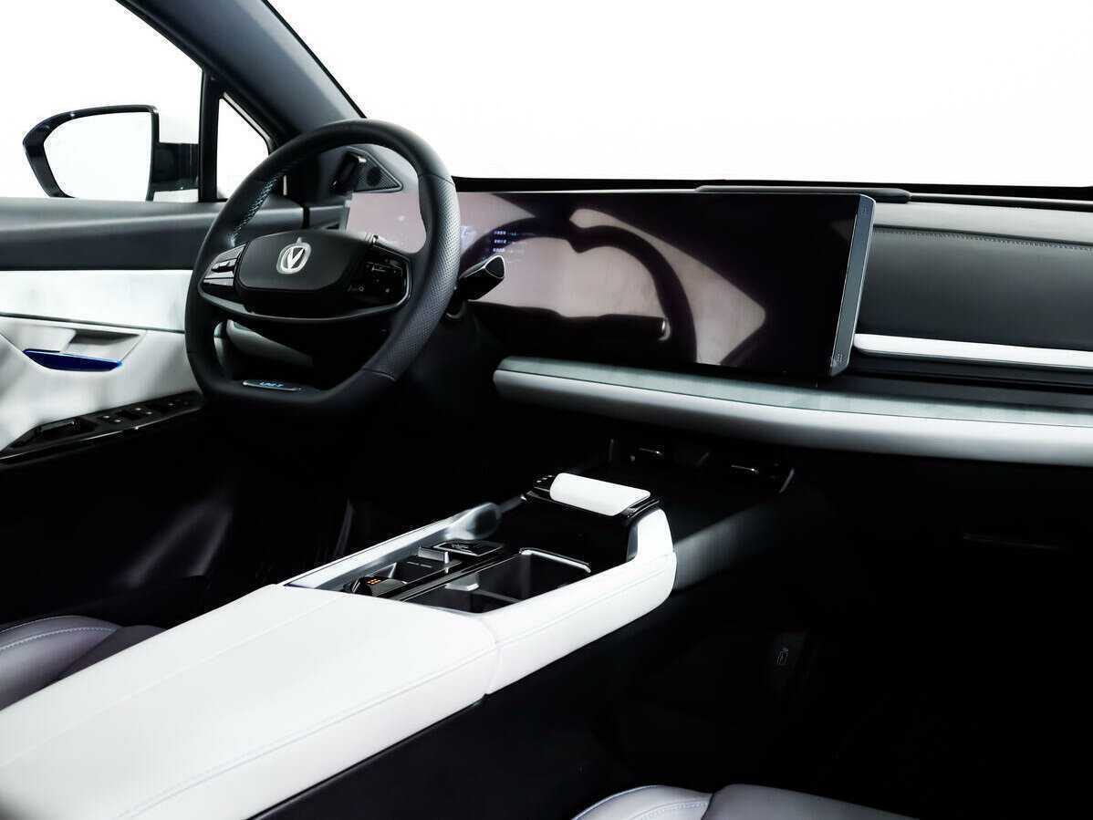 Changan UNI-T, 2023 Фото №7