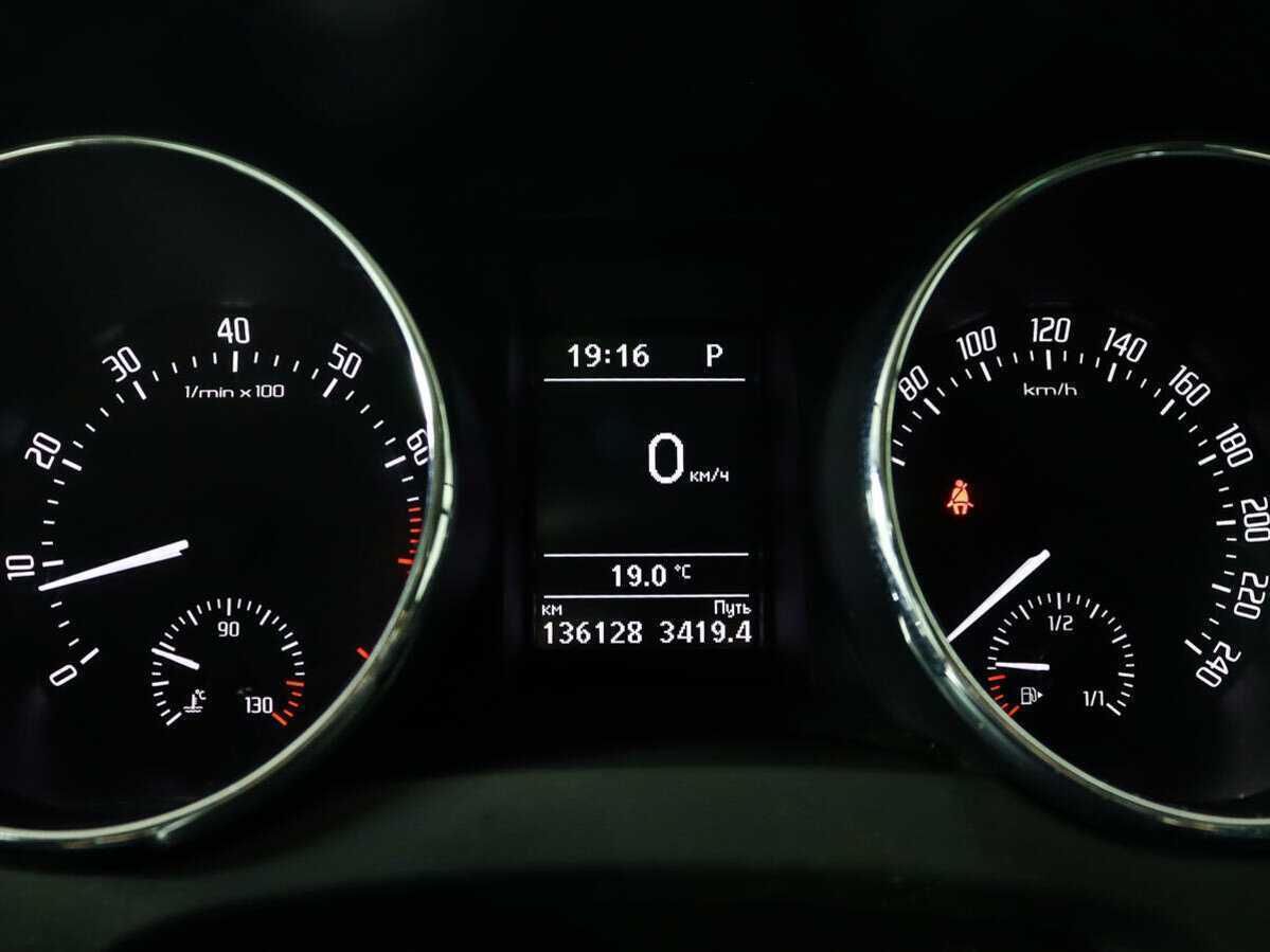 Skoda Yeti, 2015 Фото №11