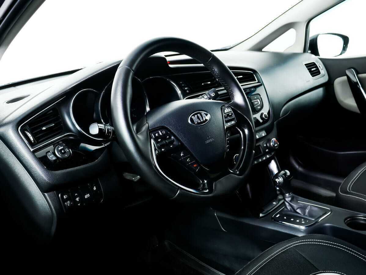 Kia Ceed, 2015 Фото №13