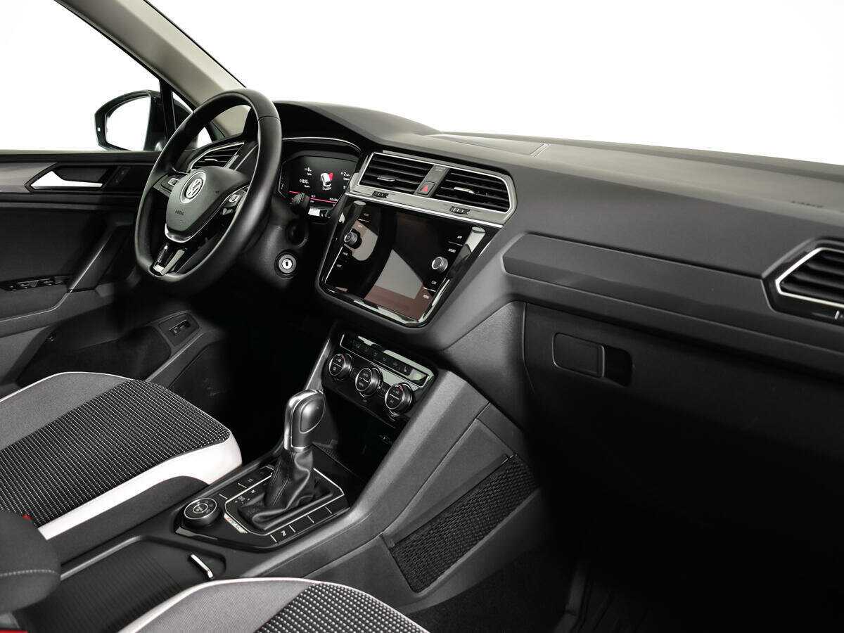 Volkswagen Tiguan, 2019 - 54 025 км. | Фото №8