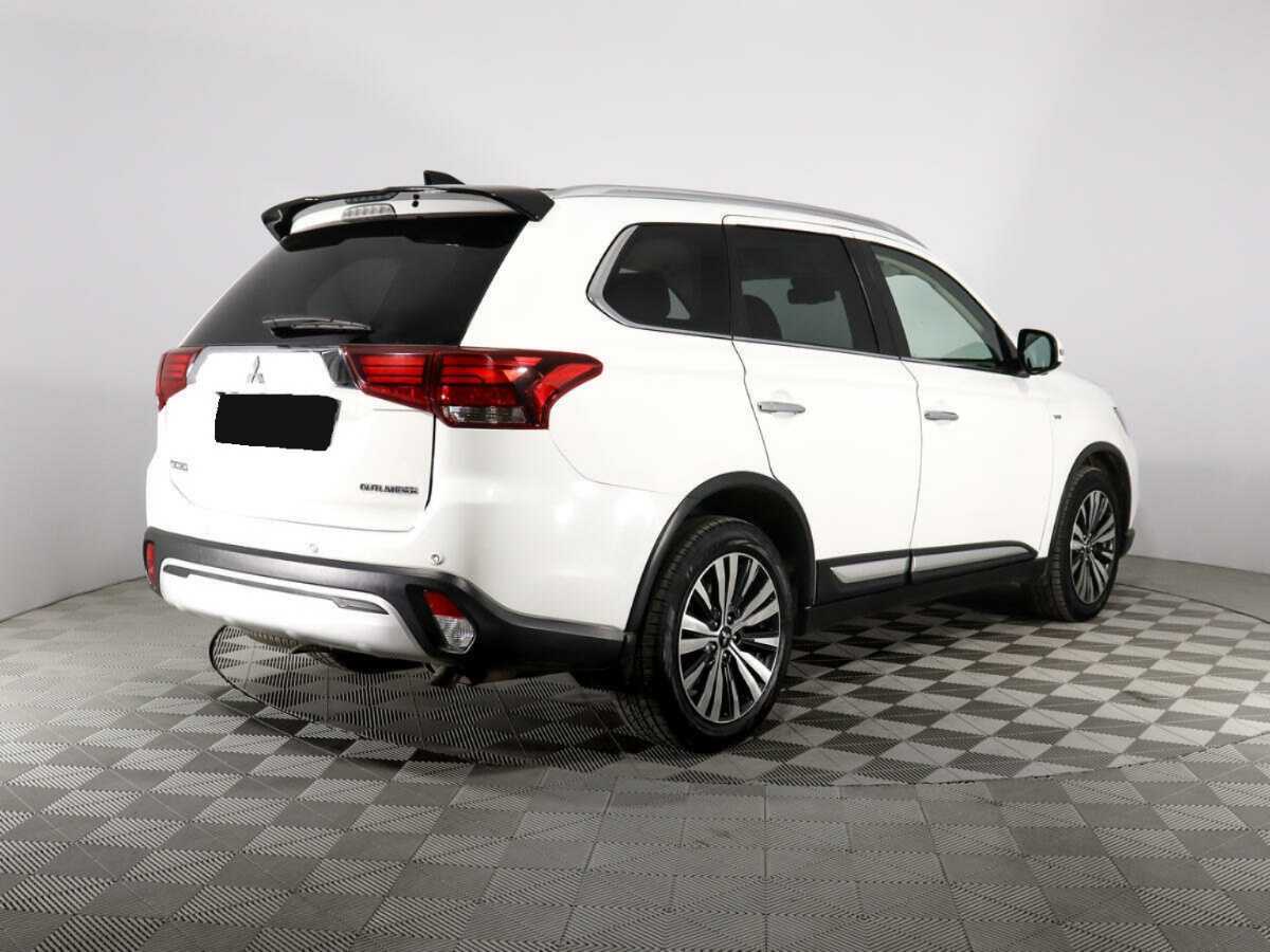 Mitsubishi Outlander, 2019 - 228 149 км. | Фото №8