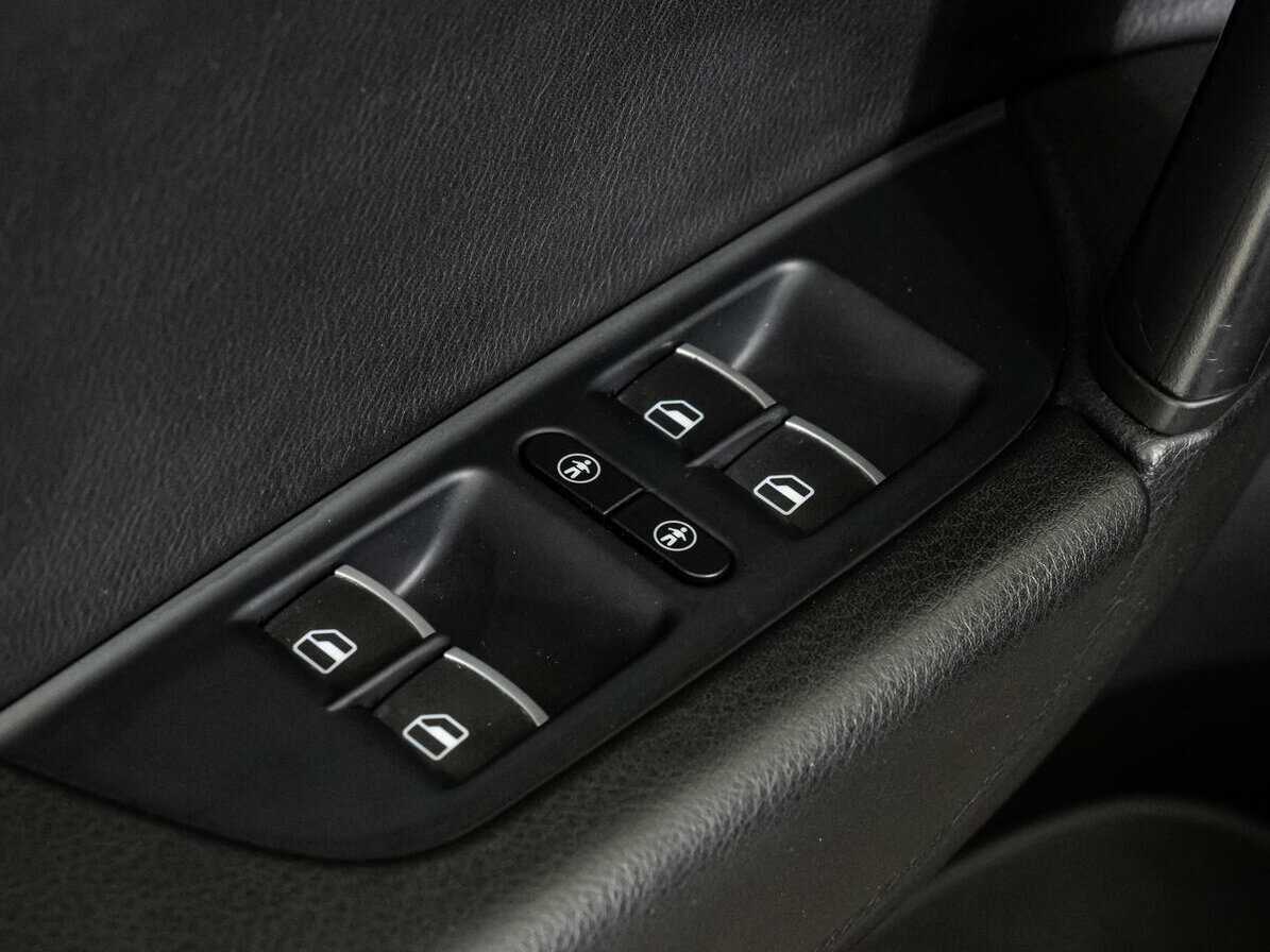 Volkswagen Touareg, 2012 Фото №19