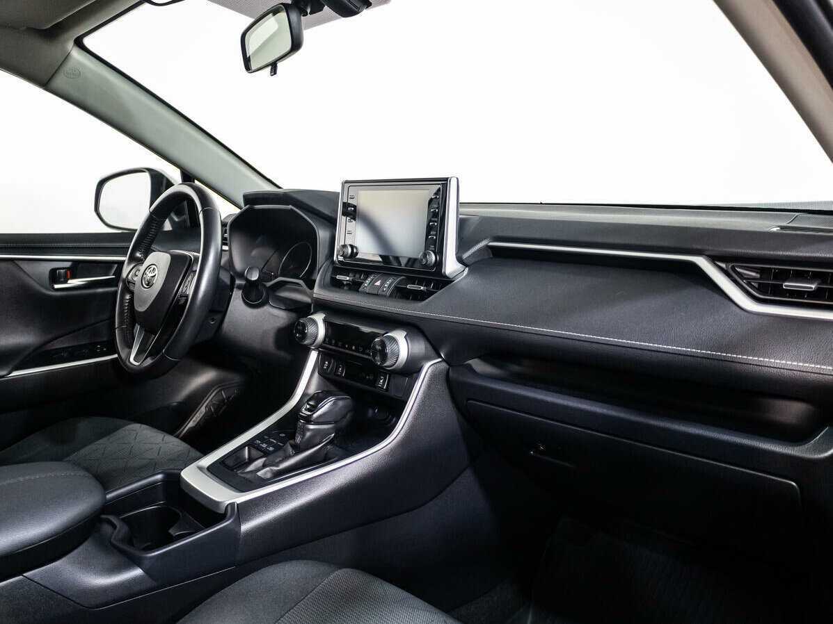 Toyota RAV4, 2020 - 63 125 км. | Фото №8