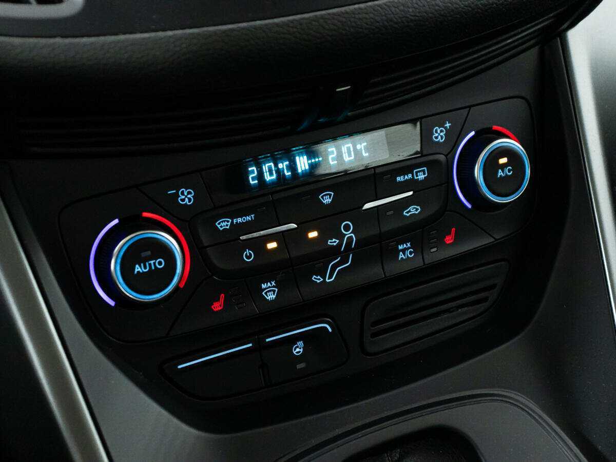 Ford Kuga, 2017 Фото №15