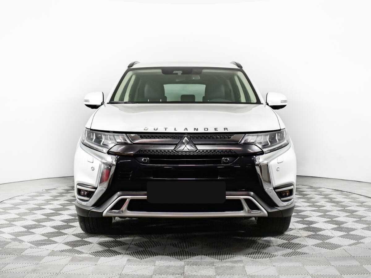 Mitsubishi Outlander, 2021 - 82 652 км. | Фото №2
