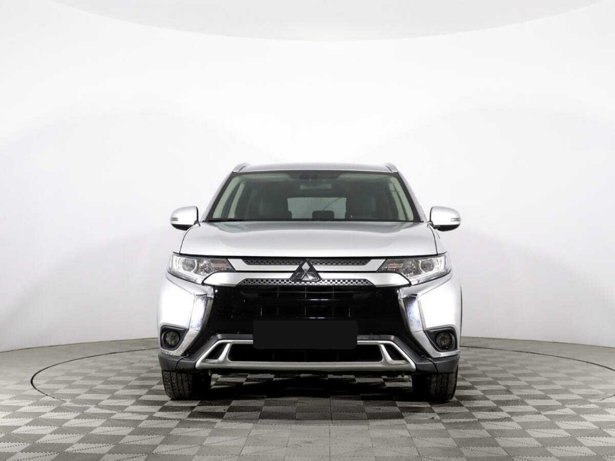 Mitsubishi Outlander, 2019 - 71 230 км. | Фото №2