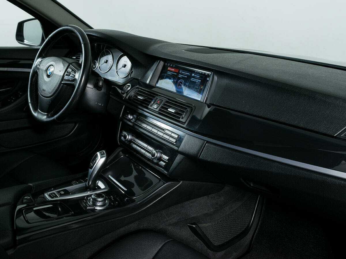 BMW 5 серии 520i, 2013 Фото №9